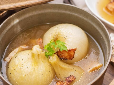 銅鍋てふてふで作る 丸ごと新玉ねぎスープ